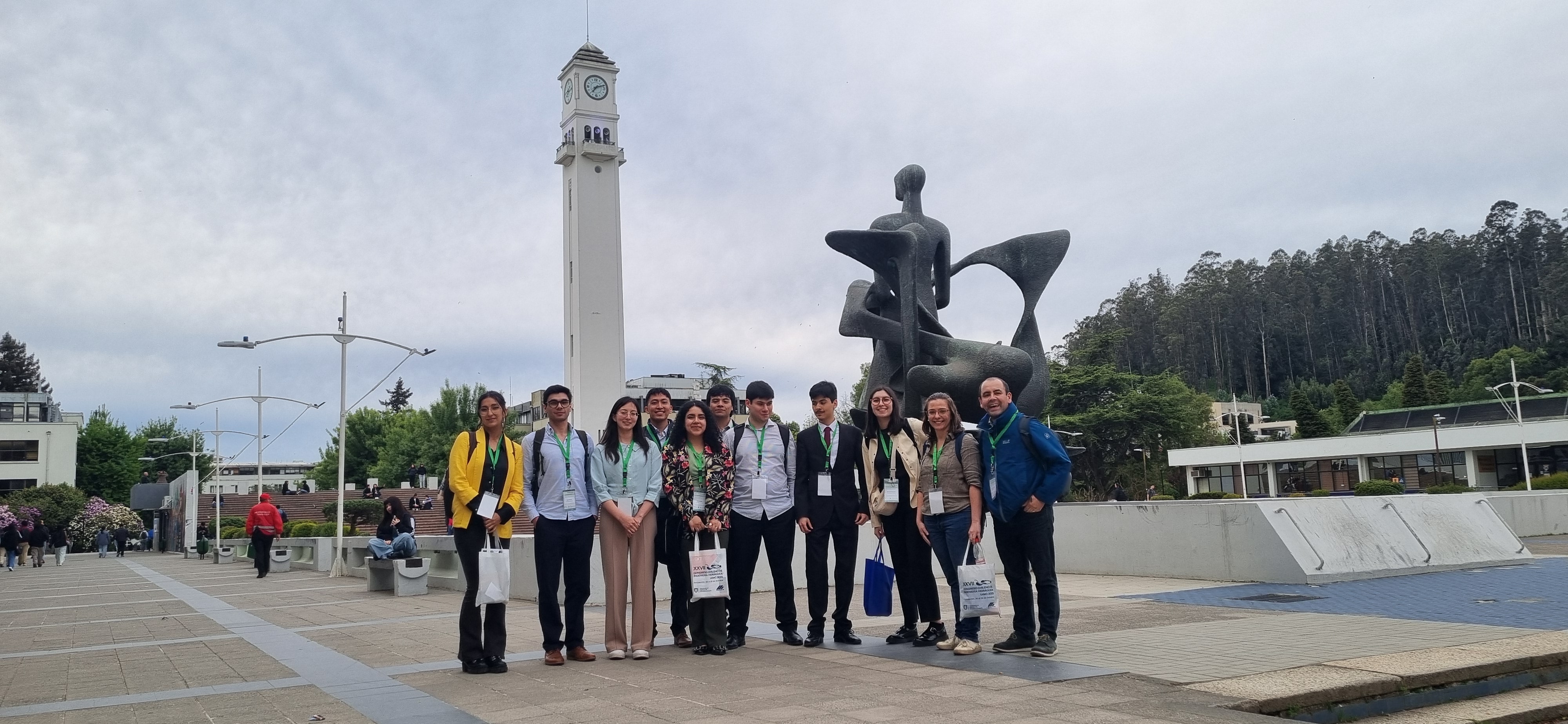 Delegación UFRO en Congreso SOCHID 2025